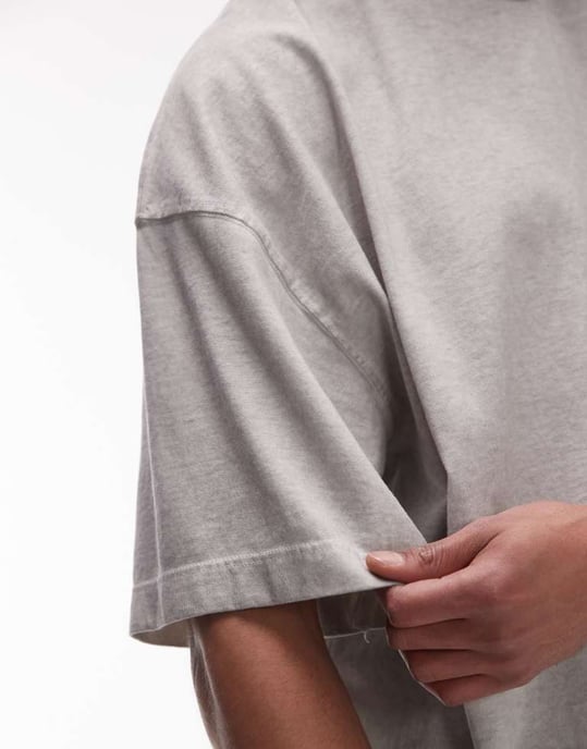 Topman avslappnad passform oljetvättad t-shirt i ljusgrå - Image 3