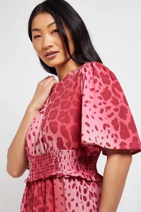 Petite Pink Animal Shirred Waist Angel Sleeve Tiered Maxi Dress - Image 2