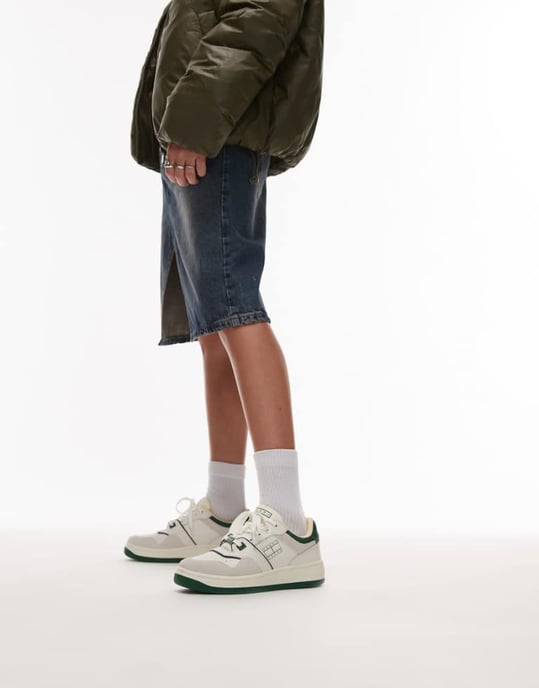 Tommy Jeans retro basket trainers in white and green - Image 1