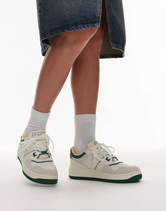 Tommy Jeans retro basket trainers in white and green - Image 4
