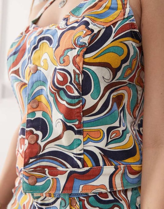 Wrangler co-ord denim crop top in all over bright 70s print - Image 3