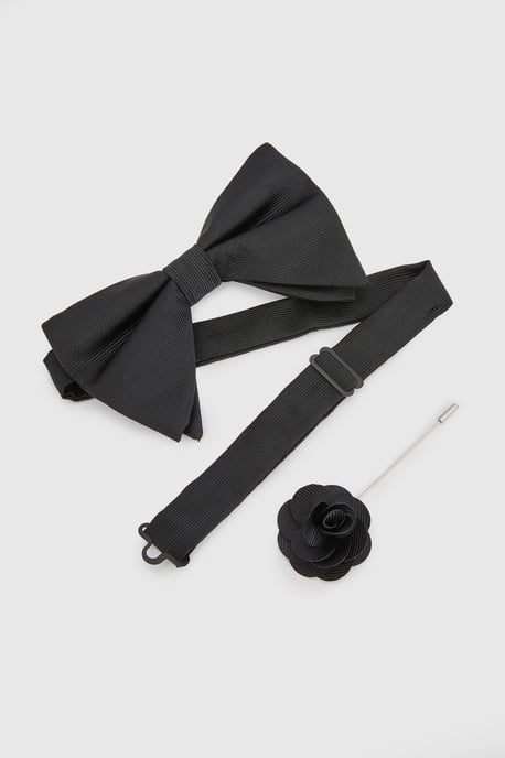 Black Bow Tie With Pocket Square and Lapel Pin - Image 3