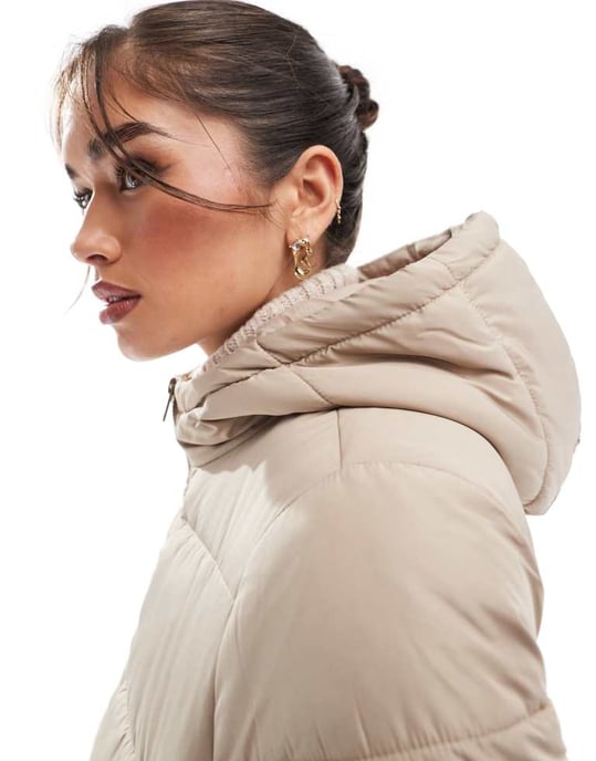 Pieces padded coat with hood in soft beige - Image 3