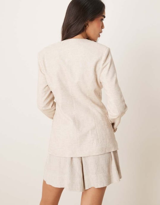 Abercrombie & Fitch collarless nipped linen blazer in oatmeal - Image 3