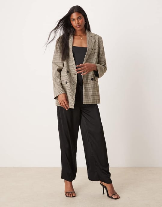 Miss Selfridge slouchy oversized double breasted blazer in multi colour check - Image 4