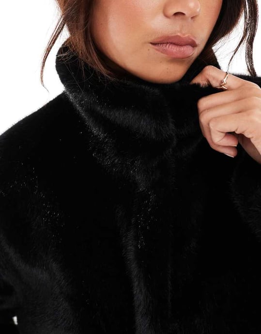 Miss Selfridge faux fur oversized bomber jacket in black - Image 3