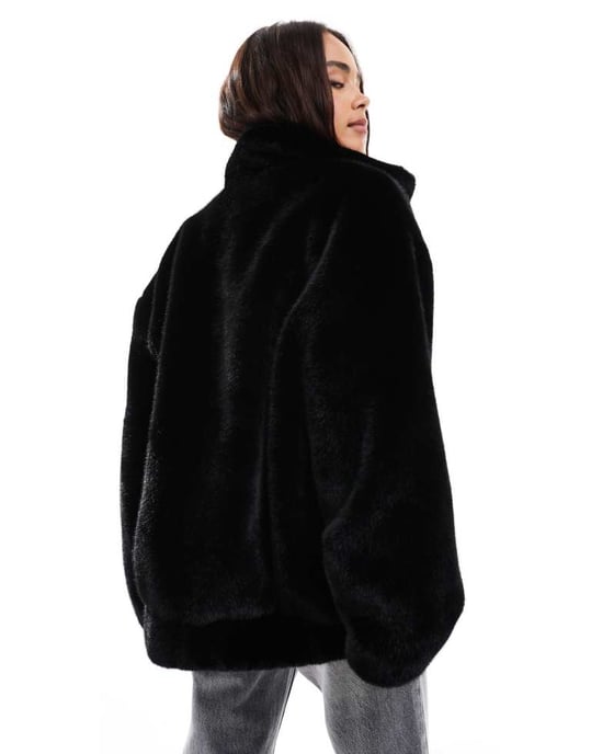 Miss Selfridge faux fur oversized bomber jacket in black - Image 4