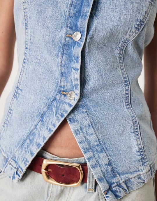 Gina Tricot sleeveless sculpted denim waistcoat in lightwash blue - Image 3