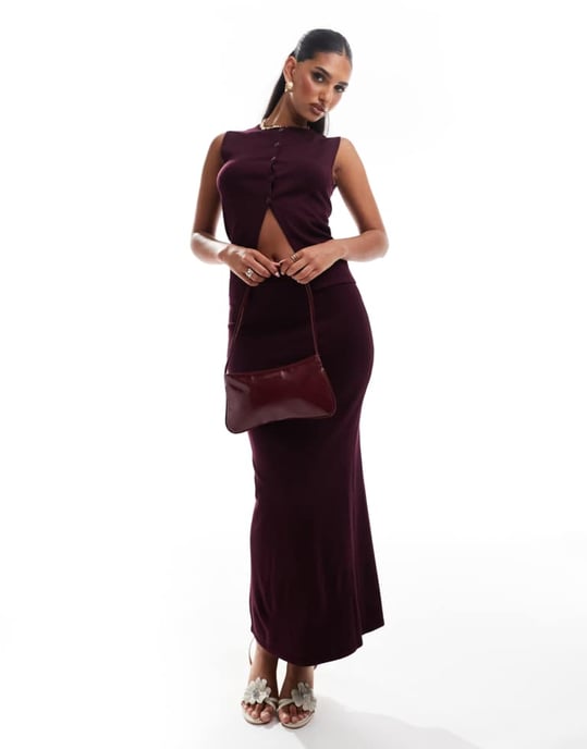 Kaiia exclusive cotton blend fine knit button through longline waistcoat co-ord in burgundy - Image 4
