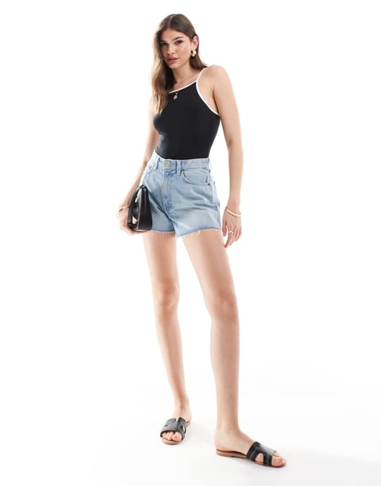 ASOS DESIGN camisole bodysuit i svart med vit kantband - Image 3