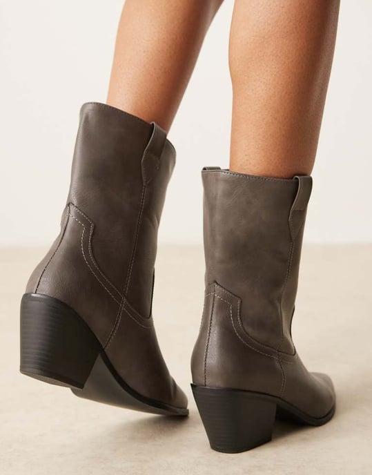Glamorous western ankle boots in washed grey - Image 3