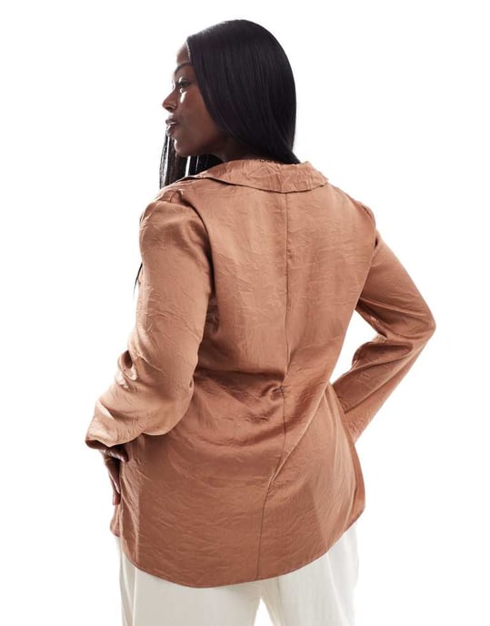 ASOS DESIGN Curve crinklat knytfront långt linne i rost - Image 4