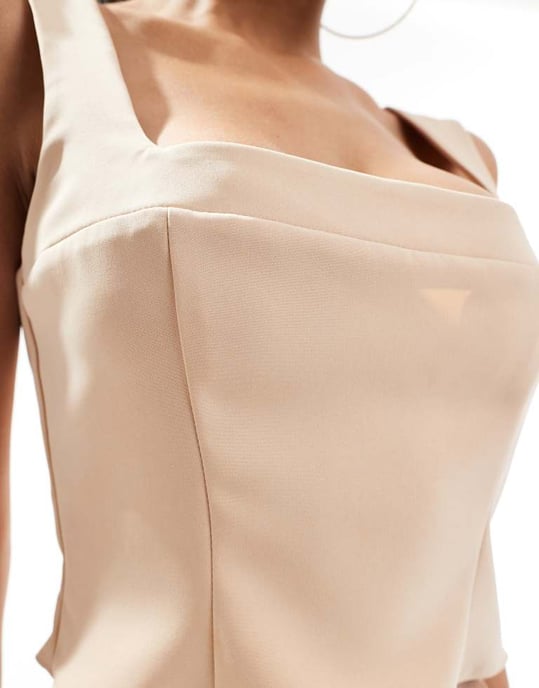 ASOS DESIGN formell fyrkantig halsringning topp koord i taupe - Image 3