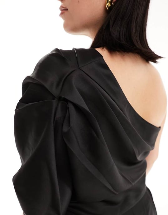 ASOS DESIGN Curve satin enaxlad topp i svart - Image 4
