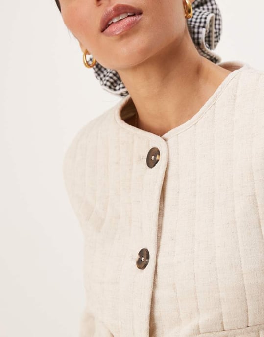 ASOS DESIGN linen crop collarless quilted jacket in oatmeal - Image 3