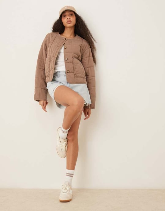 ASOS DESIGN crop collarless quilted jacket in mushroom - Image 4