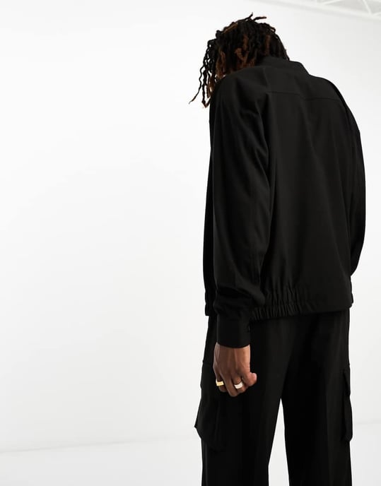 ASOS DESIGN oversized samordnad bomberjacka i svart - Image 4