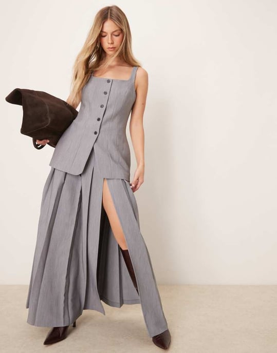 ASOS DESIGN rutad korsettväst koord i grått - Image 2