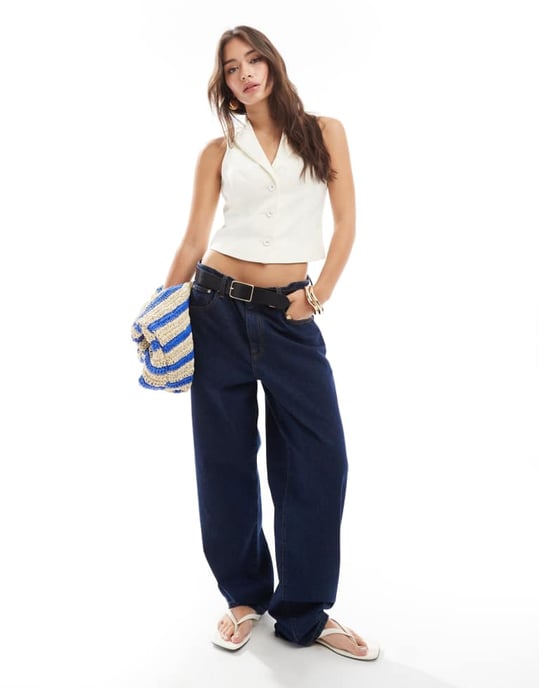 ASOS DESIGN skräddarsydd halterneck väst med krage i krämfärg - Image 3