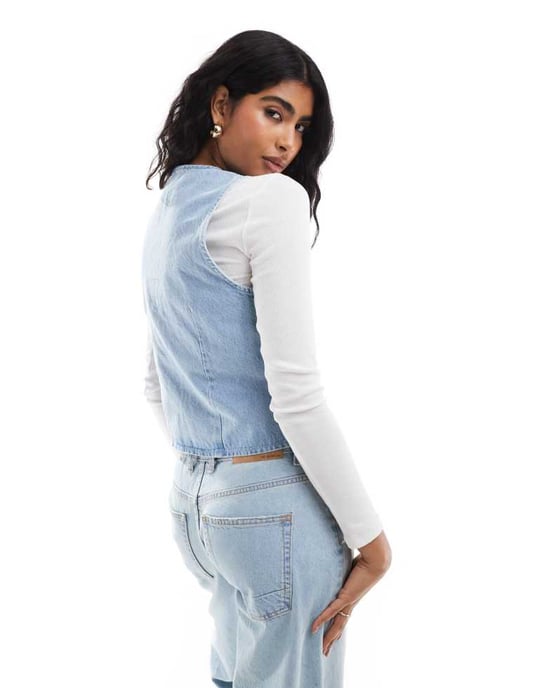 ASOS DESIGN denimväst i blekt utförande - Image 2