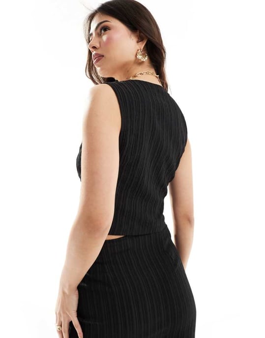 ASOS DESIGN knytfront rynkad co-ord västtopp i svart - Image 4