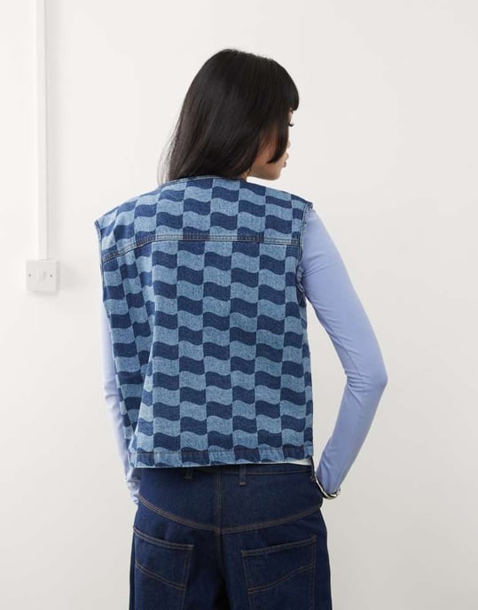 Santa Cruz logo zip through denim gilet in tonal blue checkerboard - Image 3