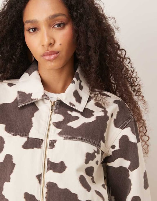 Abercrombie & Fitch zip front denim jacket in cow print - Image 3