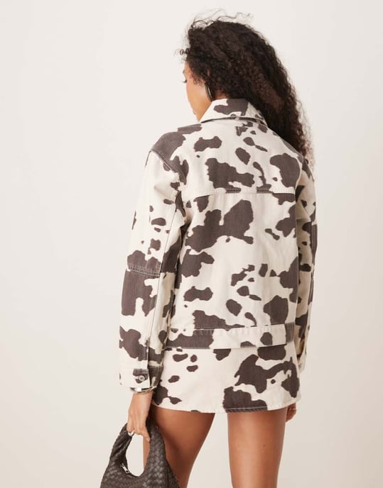 Abercrombie & Fitch zip front denim jacket in cow print - Image 4