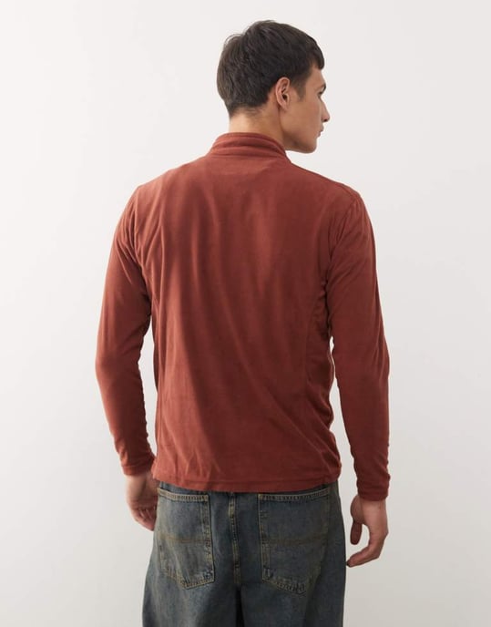 Columbia Klamath Range II half zip fleece in burgundy - Image 3