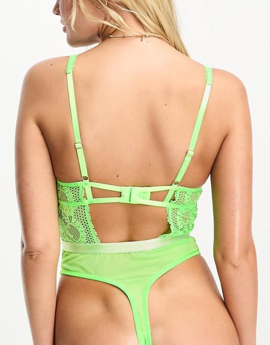 ASOS DESIGN Emi fiskenät spets underwired body i klargrön - Image 2