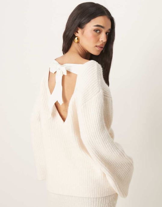 Gina Tricot co-ord chunky rib knitted sweater with tie back bow detail in cream - Image 3