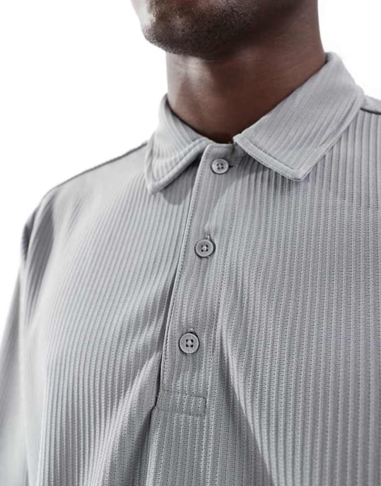 ONLY & SONS överdimensionerad plisserad polo i grått - Image 3