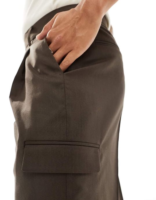 ASOS DESIGN smart co-ord vida cargo-byxa med fickdetaljer i brunt - Image 3