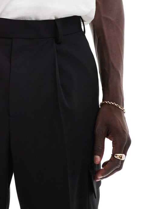 ASOS DESIGN elegant samordnad bred cargobyxa i svart - Image 4