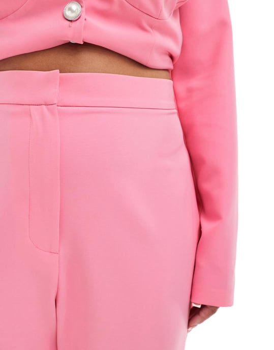 ASOS LUXE Curve koord slim fit skräddarsydd byxa med dekorerad knapport i rosa - Image 4