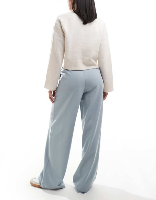 ASOS DESIGN skräddarsydda avslappnade raka byxor i blått - Image 3