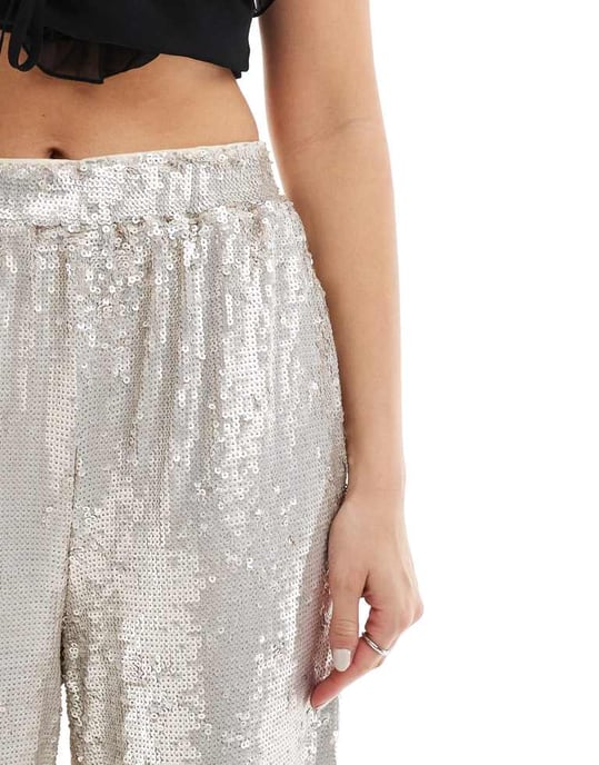 ASOS DESIGN paljettbyxa med vida ben i crème - Image 4