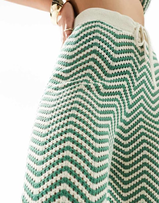 ASOS DESIGN stickad strandbyxa co-ord i grönrandig - Image 4