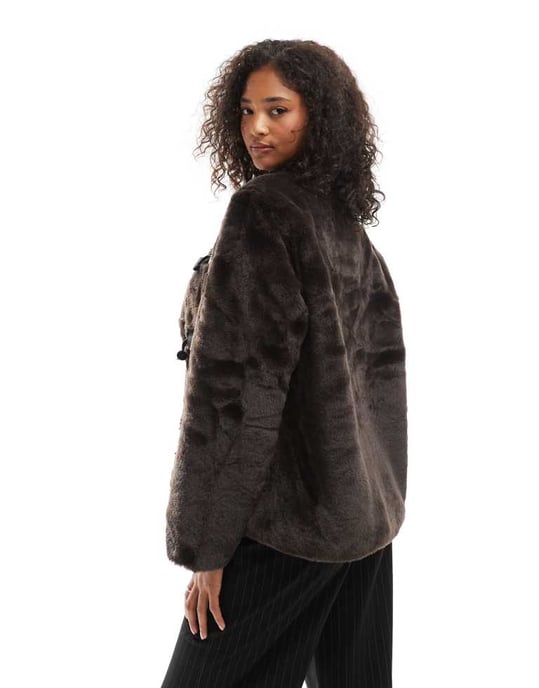 Vero Moda faux fur jacket with toggle fastening in chocolate brown - Image 2