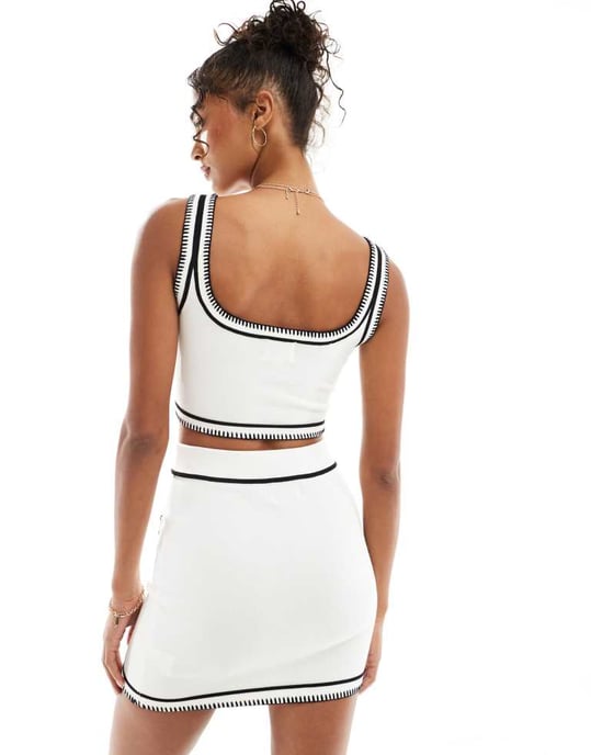SNDYS stickad bralet-set i vitt med svart söm - Image 4