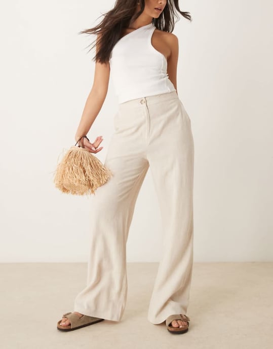 ASOS DESIGN avslappnade raka byxor i linne i stenfärg - Image 1