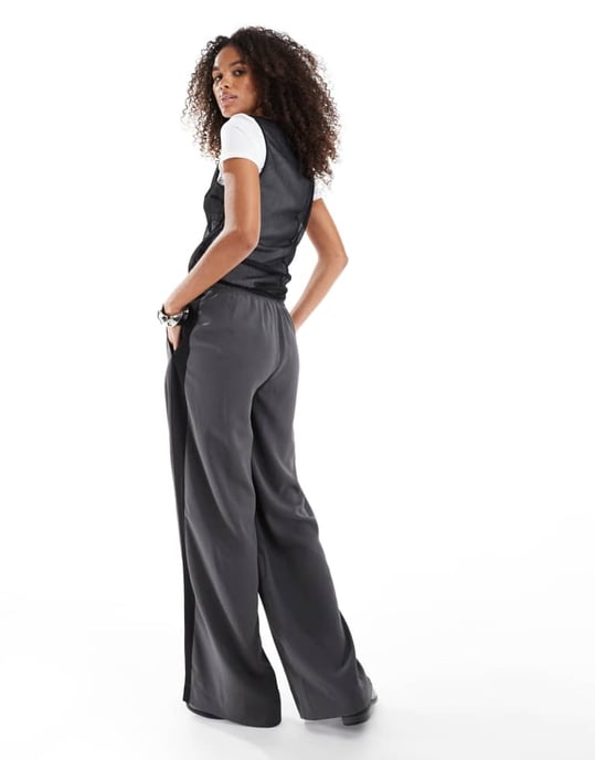 ASOS DESIGN pull on trousers with contrast panel in charcoal - Image 3