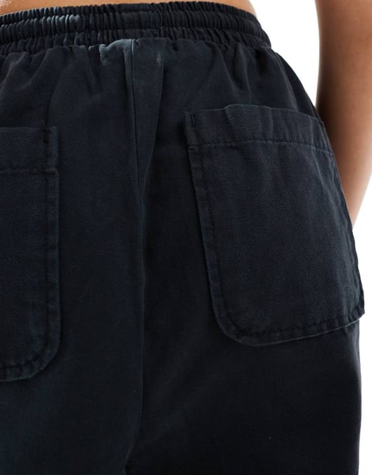ASOS DESIGN oversized byxa med tunn benslut i svart - Image 4