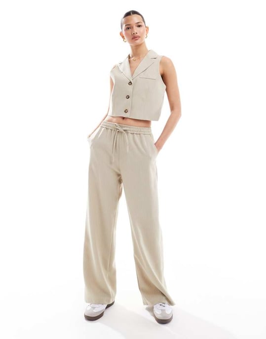 Miss Selfridge avslappnad byxa i beige ränder co ord - Image 2