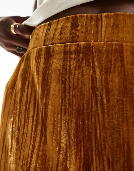 ASOS DESIGN crinkle velvet pull on trouser in gold - Image 3
