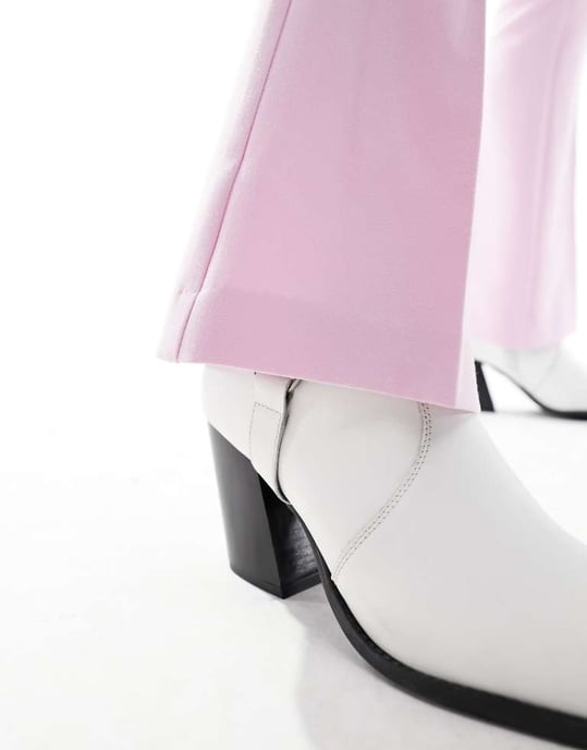 ASOS DESIGN smala utsvängda dressade byxor i dammstark rosa - Image 4