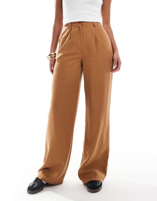 ASOS DESIGN Hög avslappnad rakbenad byxa i kamelfärg - Image 2