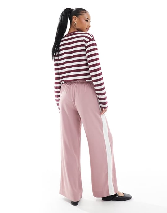 ASOS DESIGN Petite pull on trousers with contrast panel in pink - Image 3