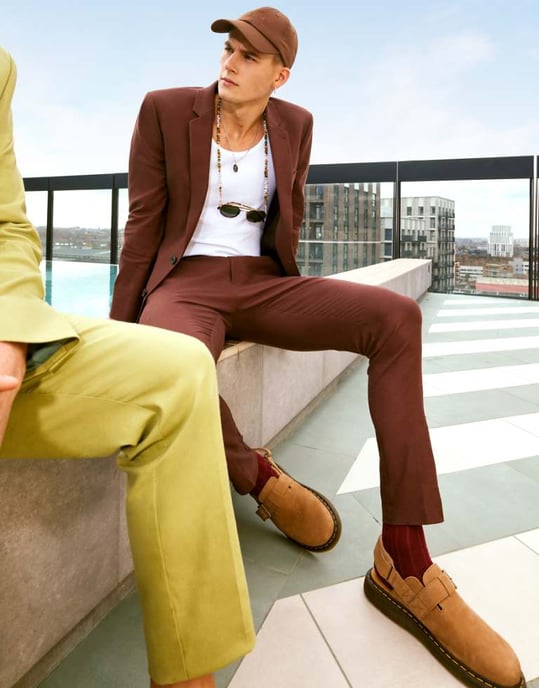 ASOS DESIGN slim linnebyxa i brunt - Image 1