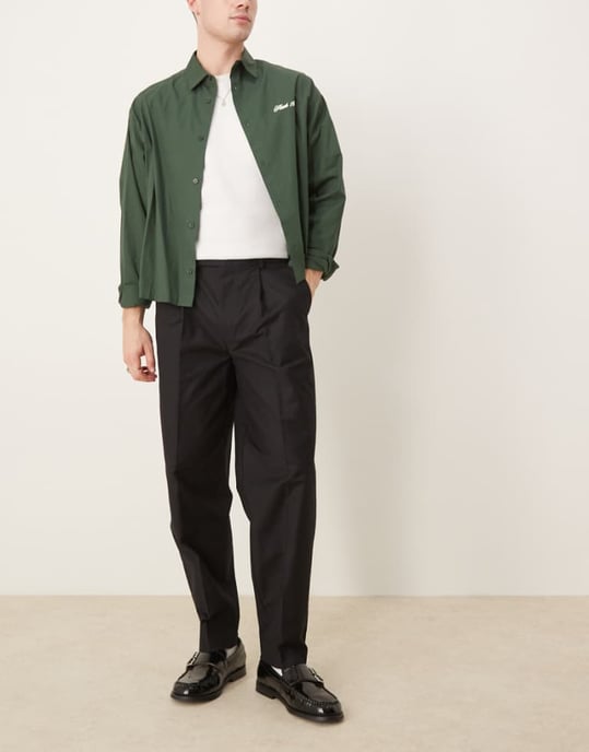 ASOS DESIGN smart överdimensionerade tapered byxor med dubbla veck i svart persikostruktur - Image 1